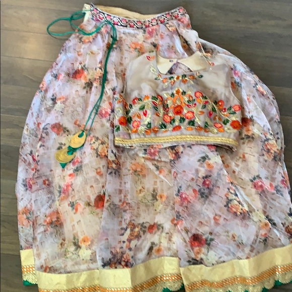 Floral Lengha - Picture 2 of 7